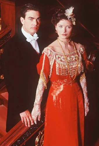 CatherineZeta-Jones-1996-Titanic