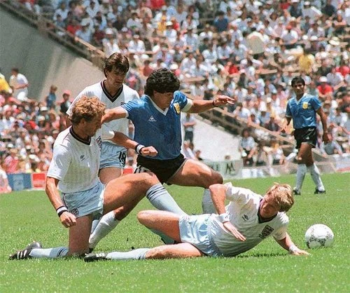 Maradona_england_1986
