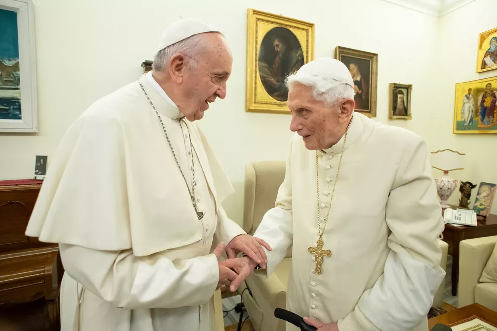 039bbbc2-papa-francisco-y-benedicto-xvi-c-vatican-media