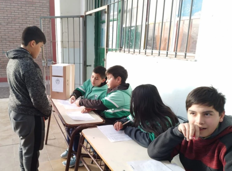 362d1d9842591cf938ba4bb12ba6df18_L