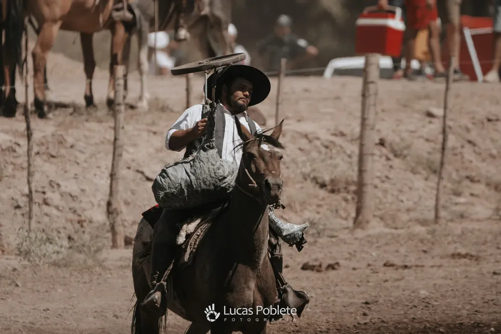 418102637_898424534980110_6495592900465977918_n