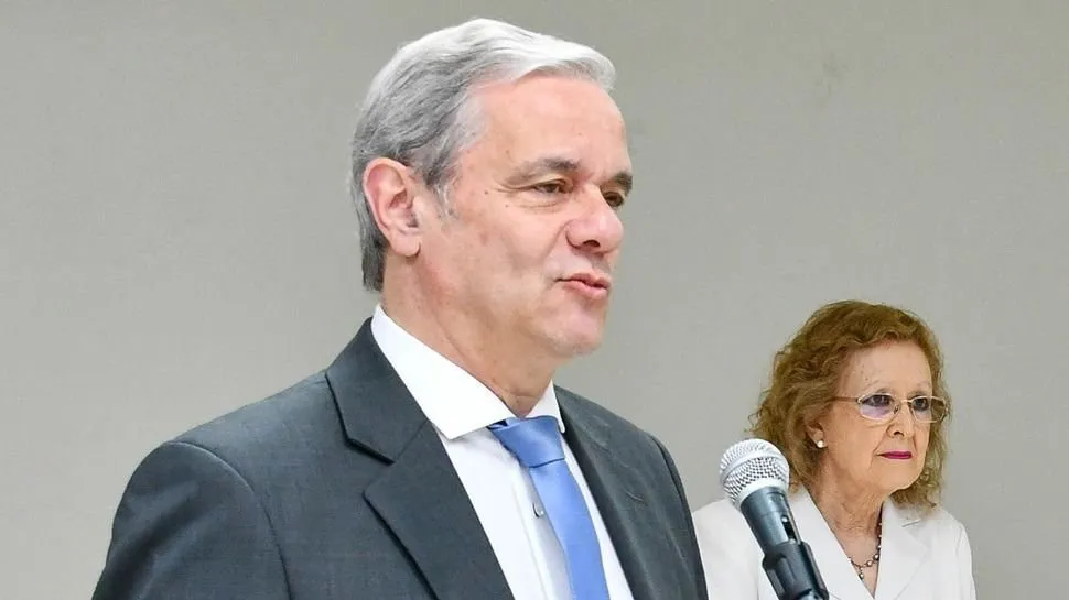 b345bb6d-f765-4f84-8cb7-c12a5d257256-jpg.