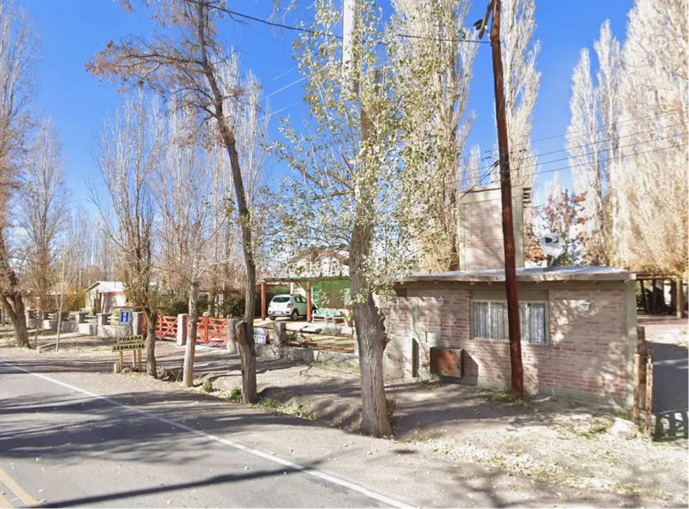 Cabañas al costado de la Ruta 150 - Foto Google