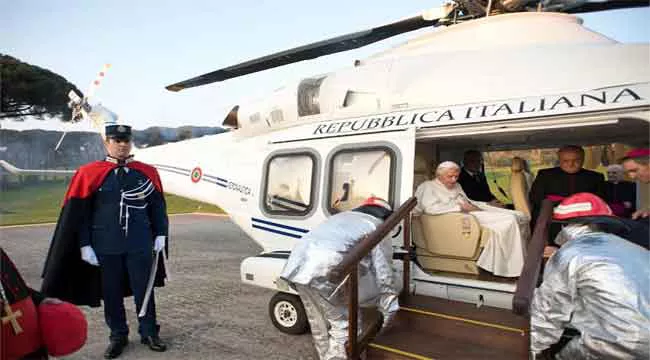 benedicto-XVI-helicoptero