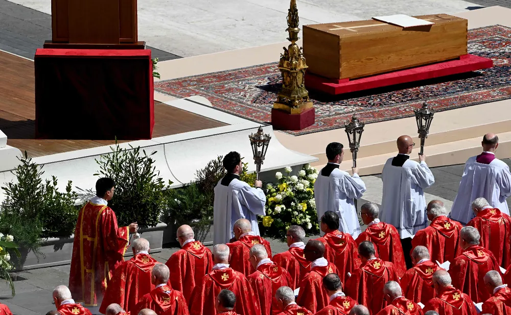 MISA-POR-EL-PAPA-FRANCISCO.-AFP